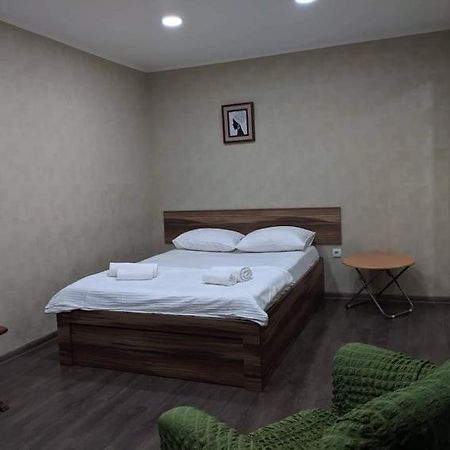 Lagaza'S Home Pekini Tbilisi Zewnętrze zdjęcie